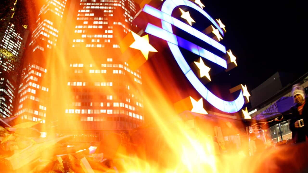 euro_fire_L_120518_ap_1098145152