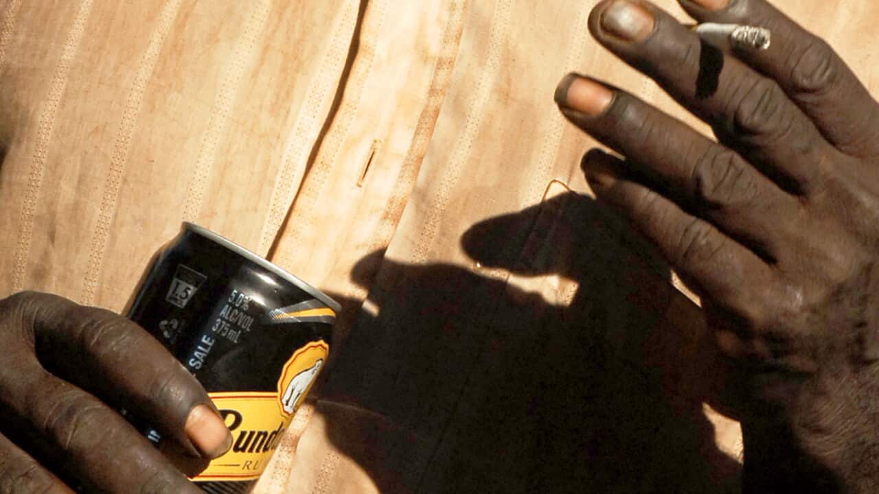 Indigenous smoking AAP.jpg