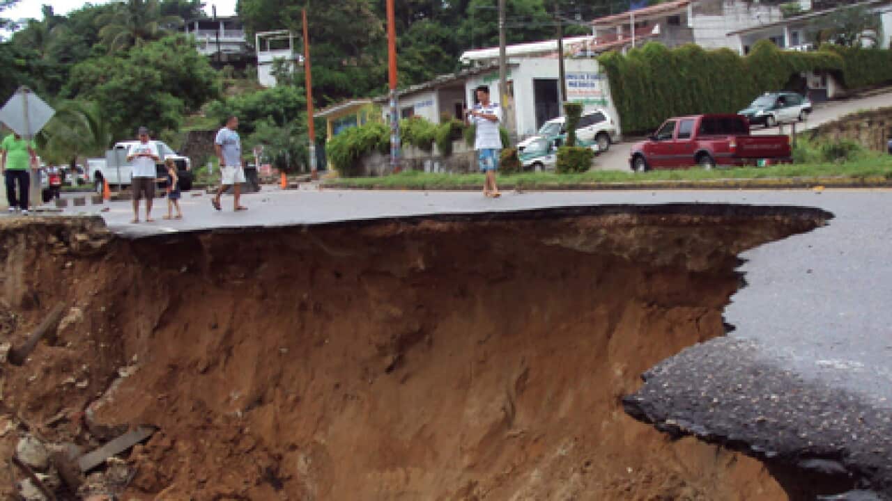 MEXICO_LANDSLIDE_OXACA_100929_B_155435144