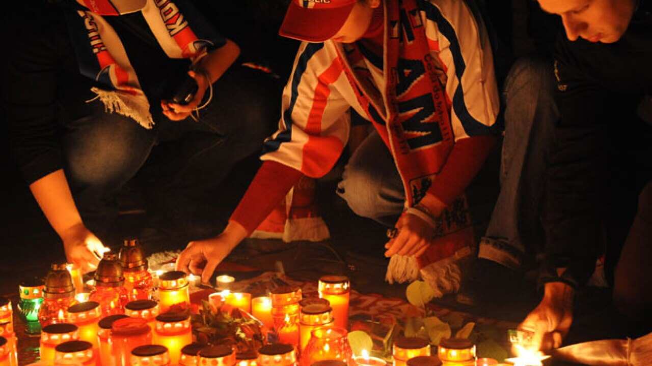 russia_crash_memorial_b_110908_getty_878427361