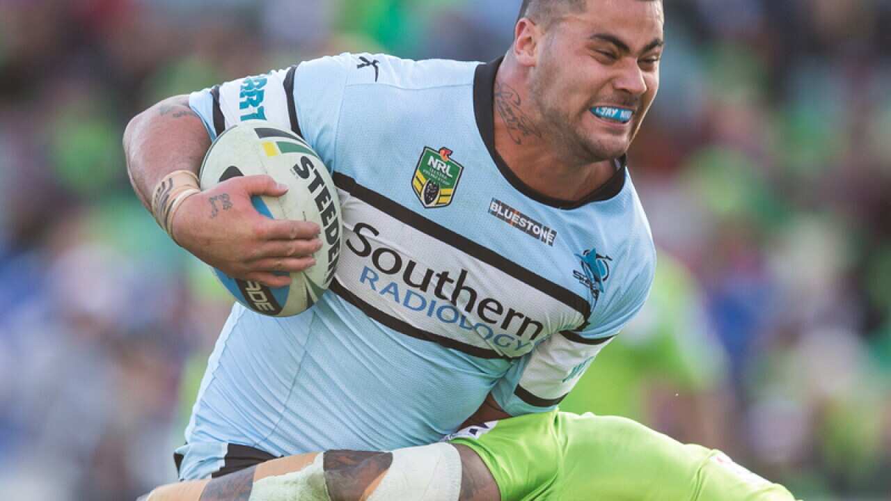 Andrew Fifita.