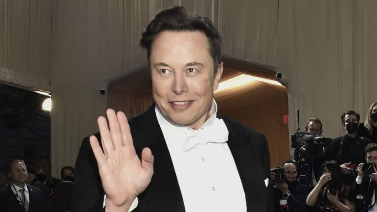 The lawsuit urges the court to order Elon Musk to complete his deal to buy Twitter, arguing that no financial damages could repair the damage he has caused