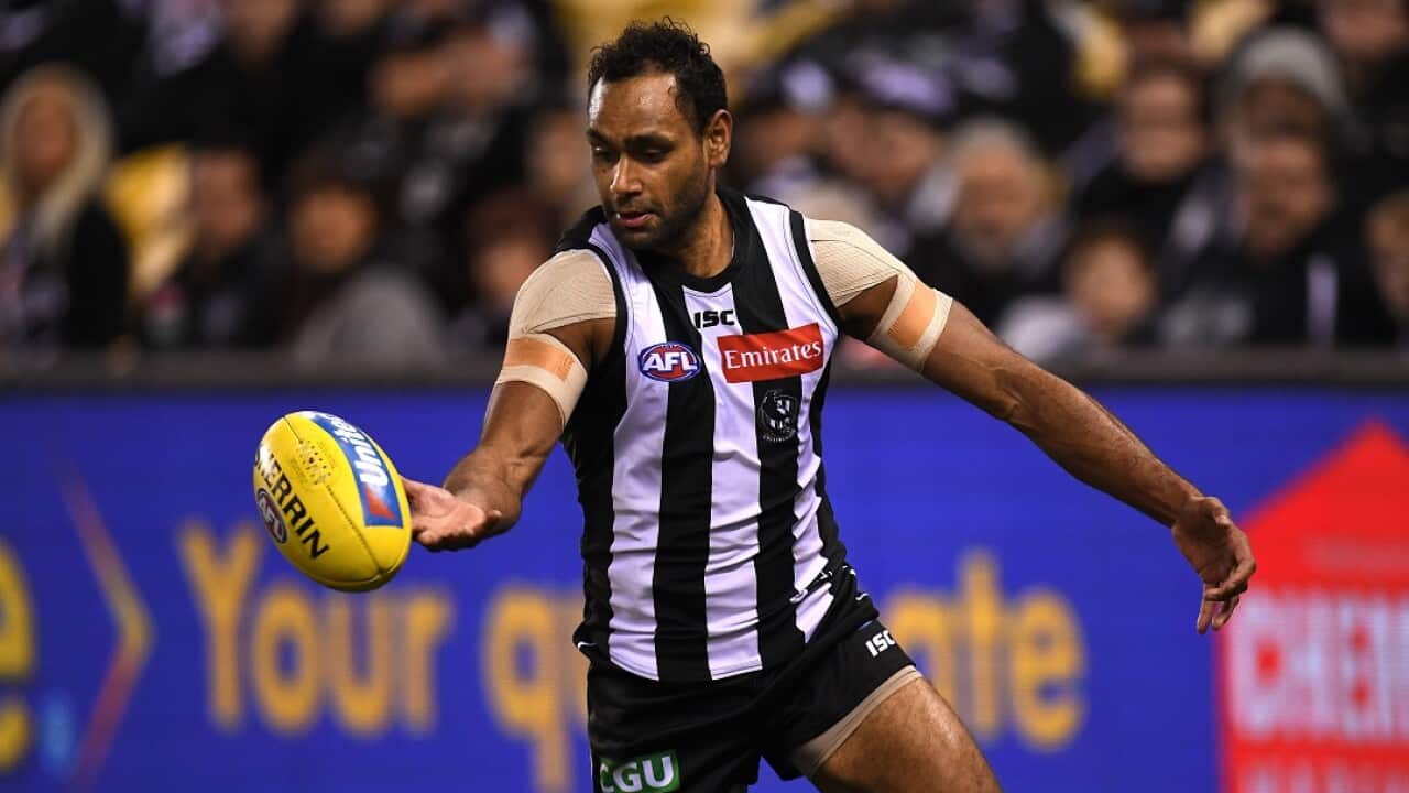 Travis Varcoe of the Magpies is seen in action during the Round 21 AFL match between the Collingwood Magpies and the Brisbane Lions at Etihad Stadium in Melbourne, Saturday, August 11, 2018. (AAP Image/Julian Smith) NO ARCHIVING, EDITORIAL USE ONLY