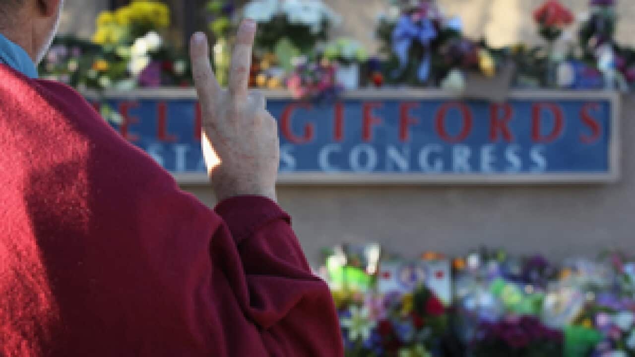 Gabrielle_Giffords_flowers_110111_blog_getty_1811671508