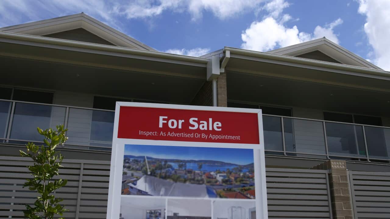 A house is for sale in Sydney, September 17, 2008. (AAP Image/Melanie Foster) NO ARCHIVING, EDITORIAL USE ONLY