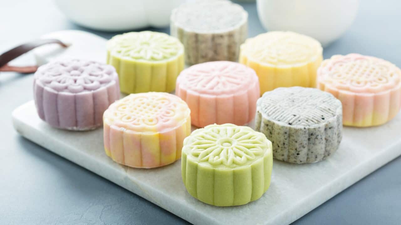 snowy mooncake