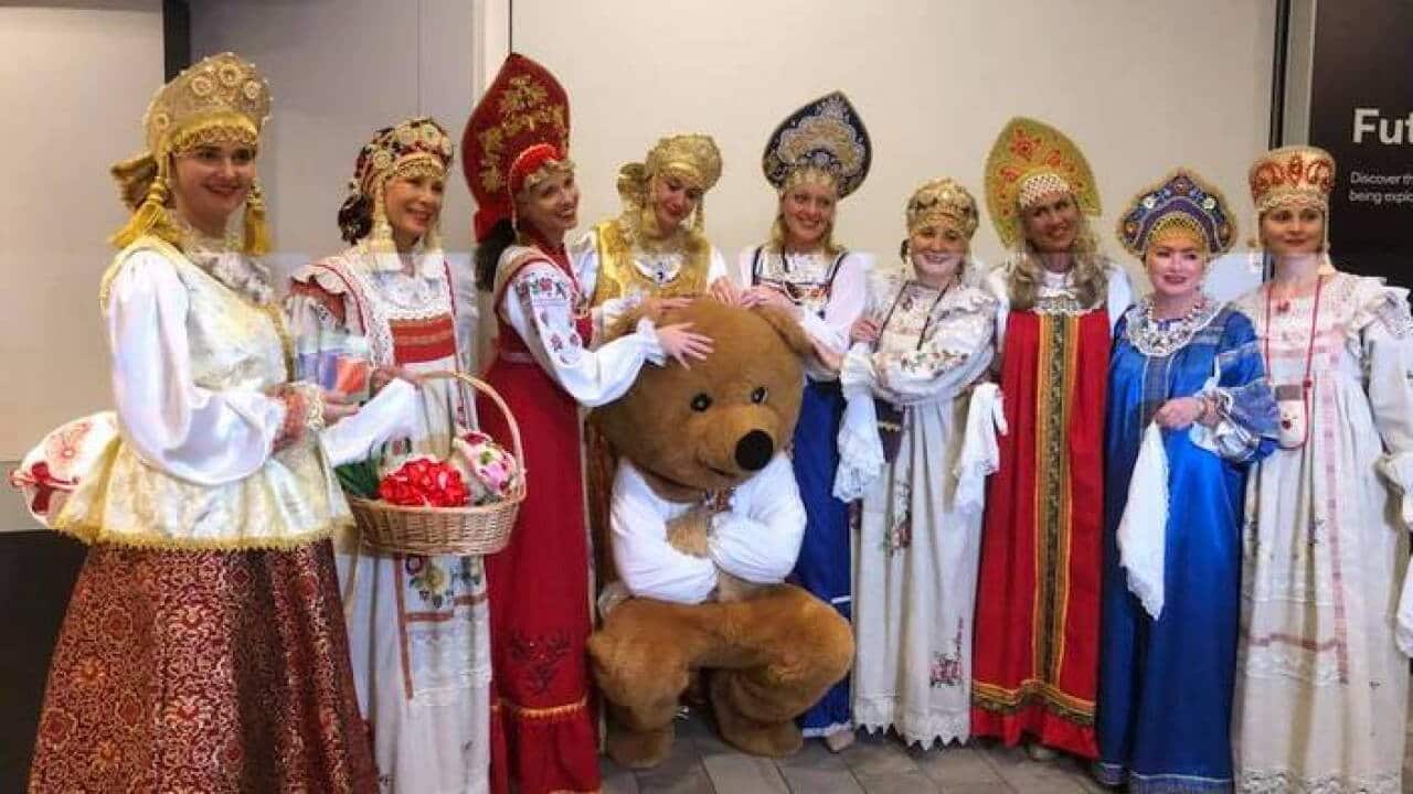Ladies from Kokoshnik with the Mishka-bear