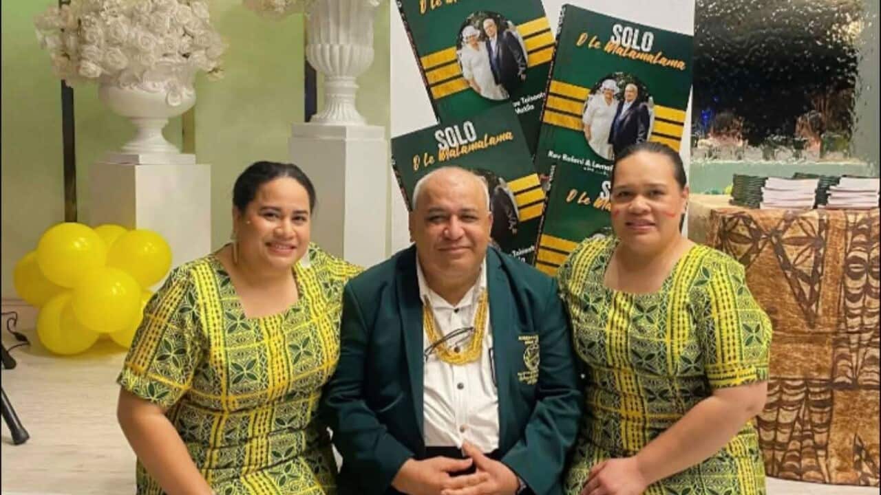 Rolani and daughters.jpg