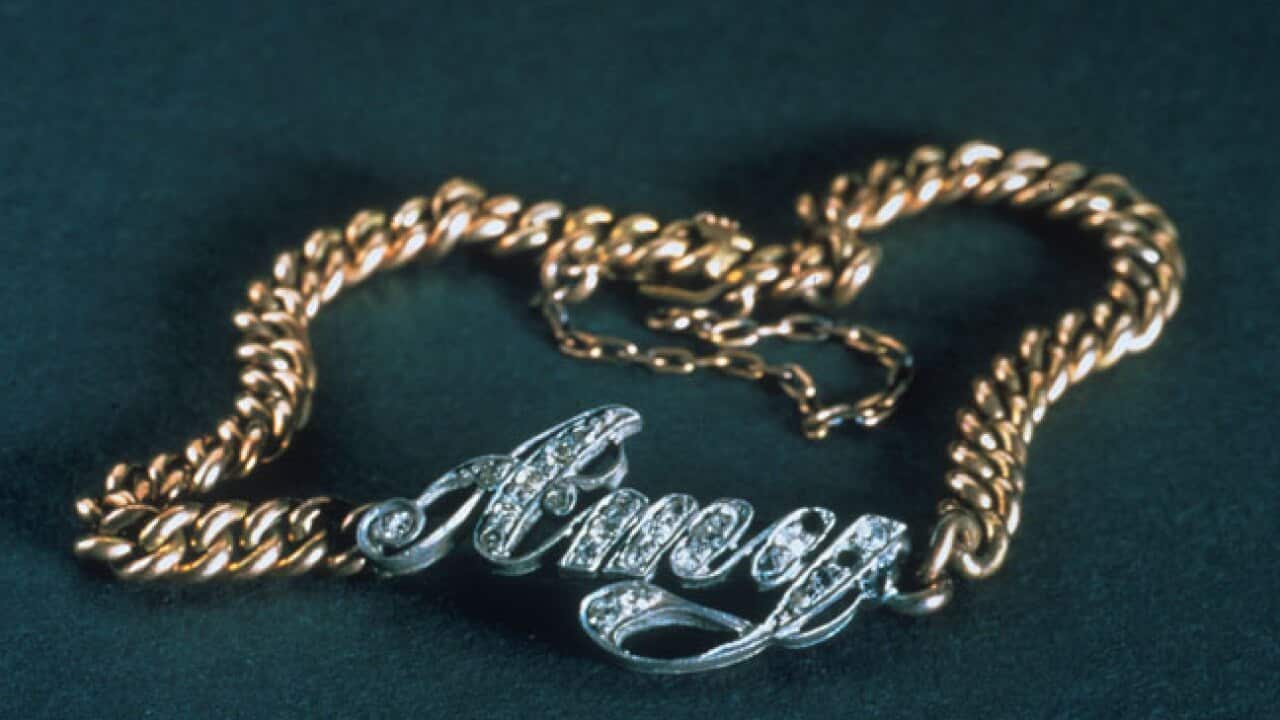 titanic_auction_120316_b_AAP_1779727735