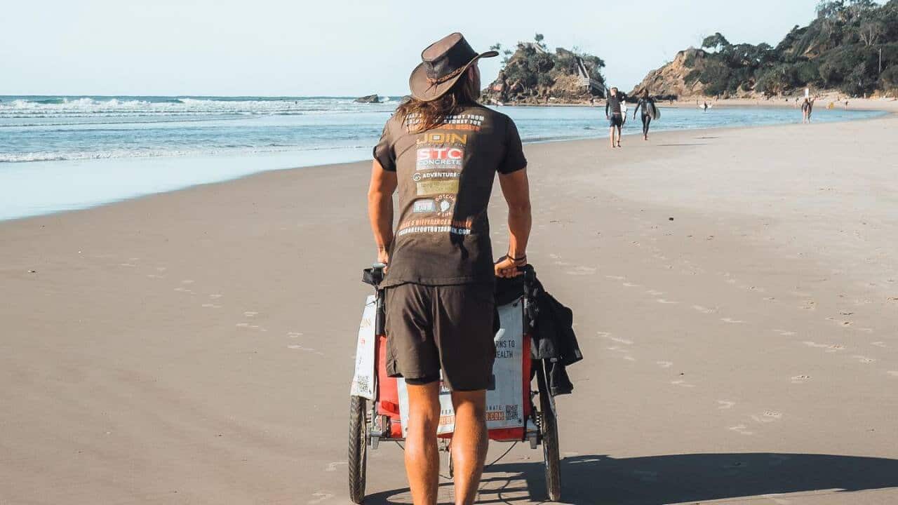 Anton Nootenboom walks barefoot from Cairns to Sydney
