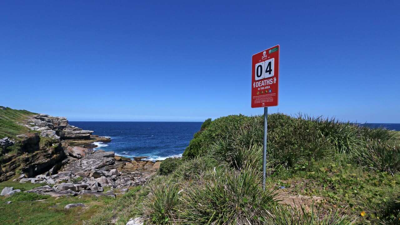 SYDNEY ROCK FISHING DEATH TOLL SIGNS