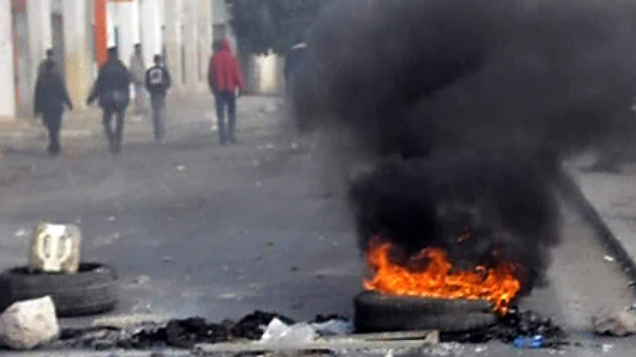 tunis_riot_b_110110_afp_1568764177