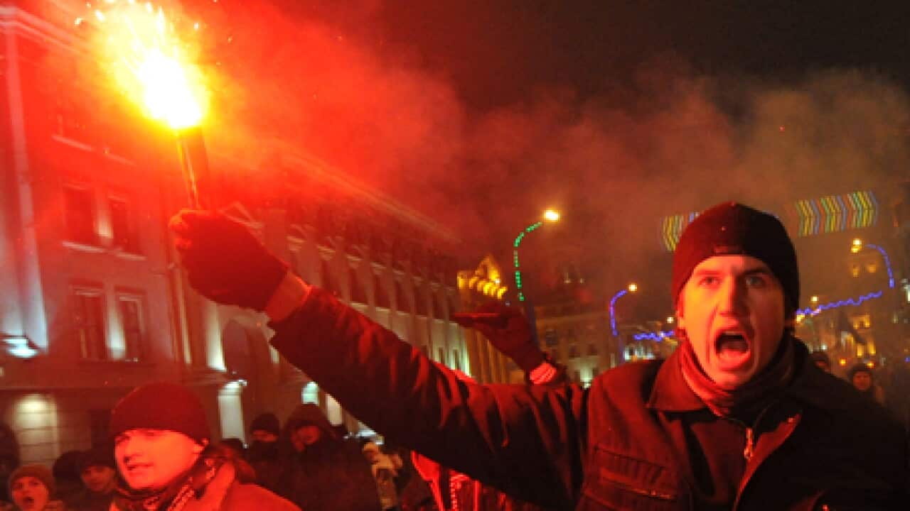 Belarus_riot_flare_101221_B_getty_1371806430
