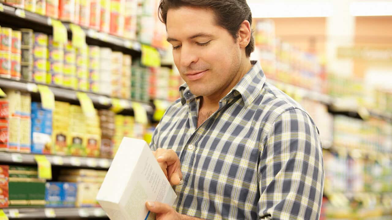 Reading food label