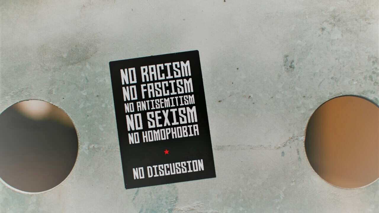 Street art protest statement - Regensburg, Deutschland