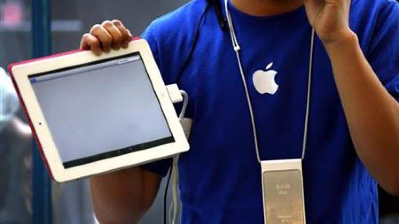 analysis-apple-going-after-google-in-tab-135873607-large.jpg
