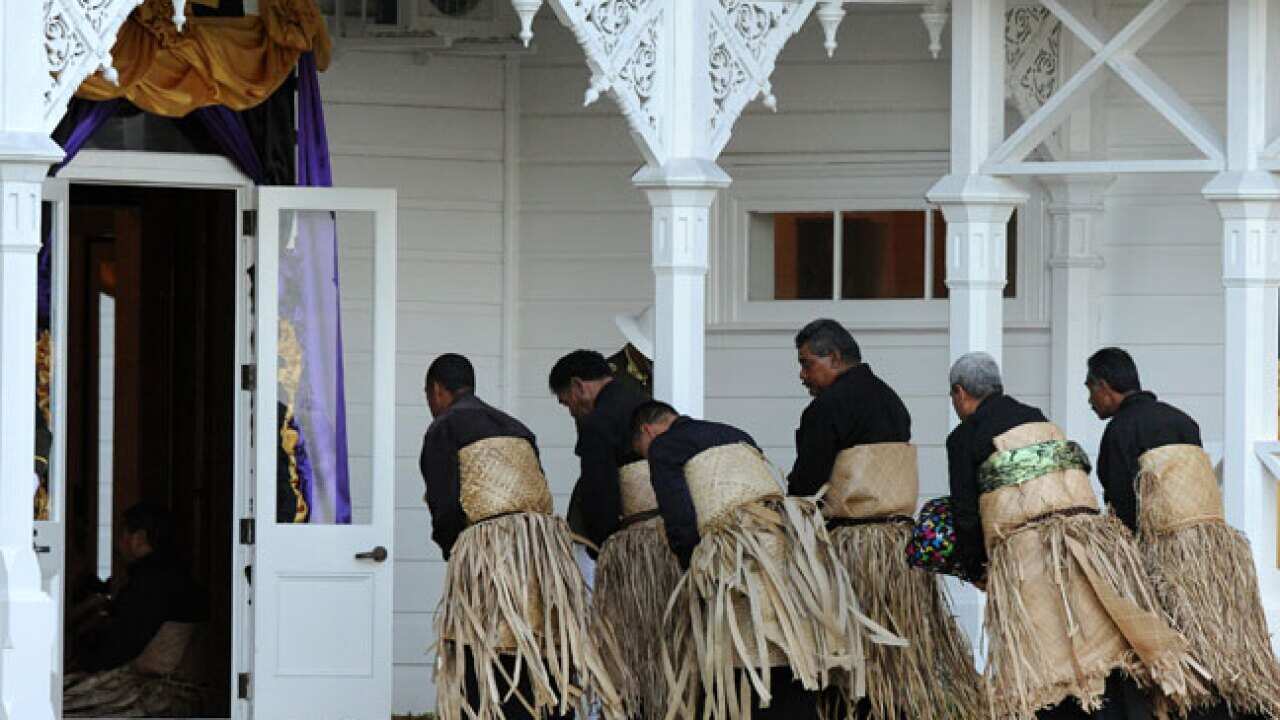 Tonga_King-George-V-tribute_120327_b_aap_1276789714