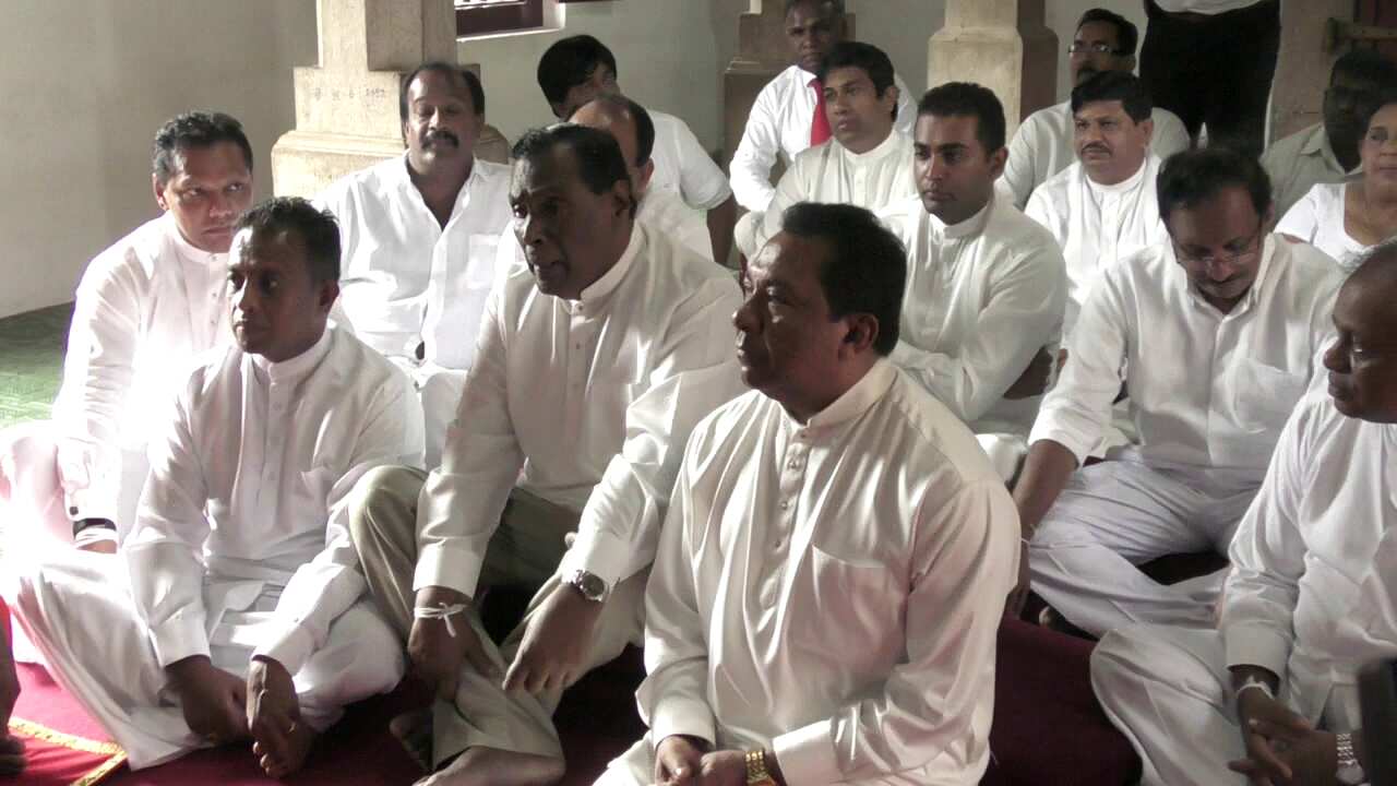 SLFP Former 16 Ministers Visited Asgiri Maha Viharaya.