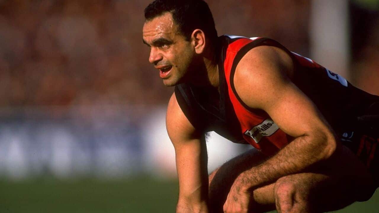 Michael Long of the Essendon Bombers