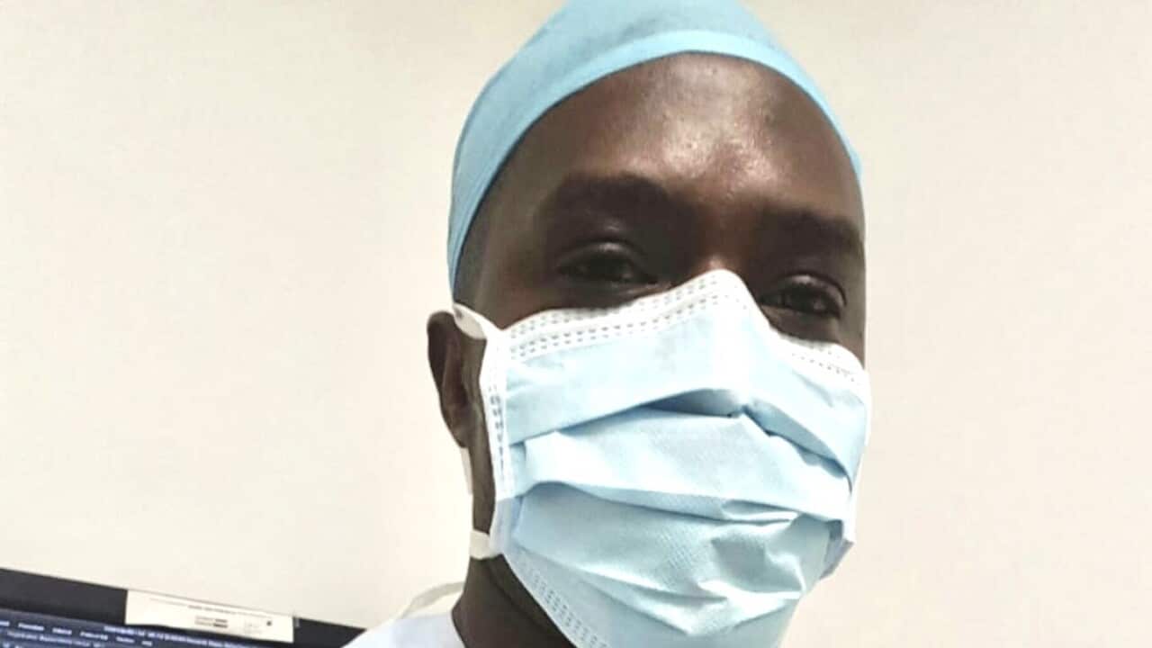 Muganga Antoine Musoni ari mu kazi kiwe.