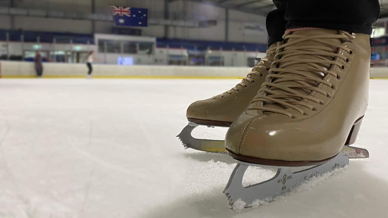 Figure skates