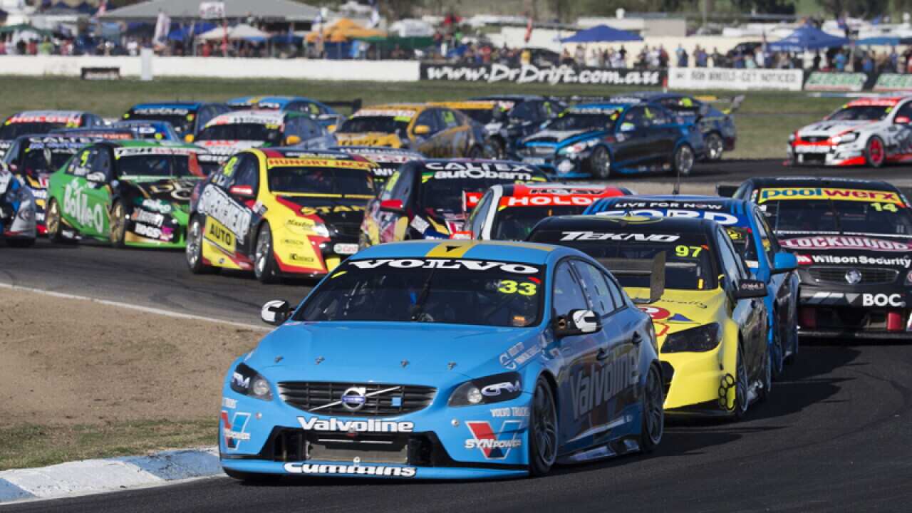 V8 Supercars during the Winton 400