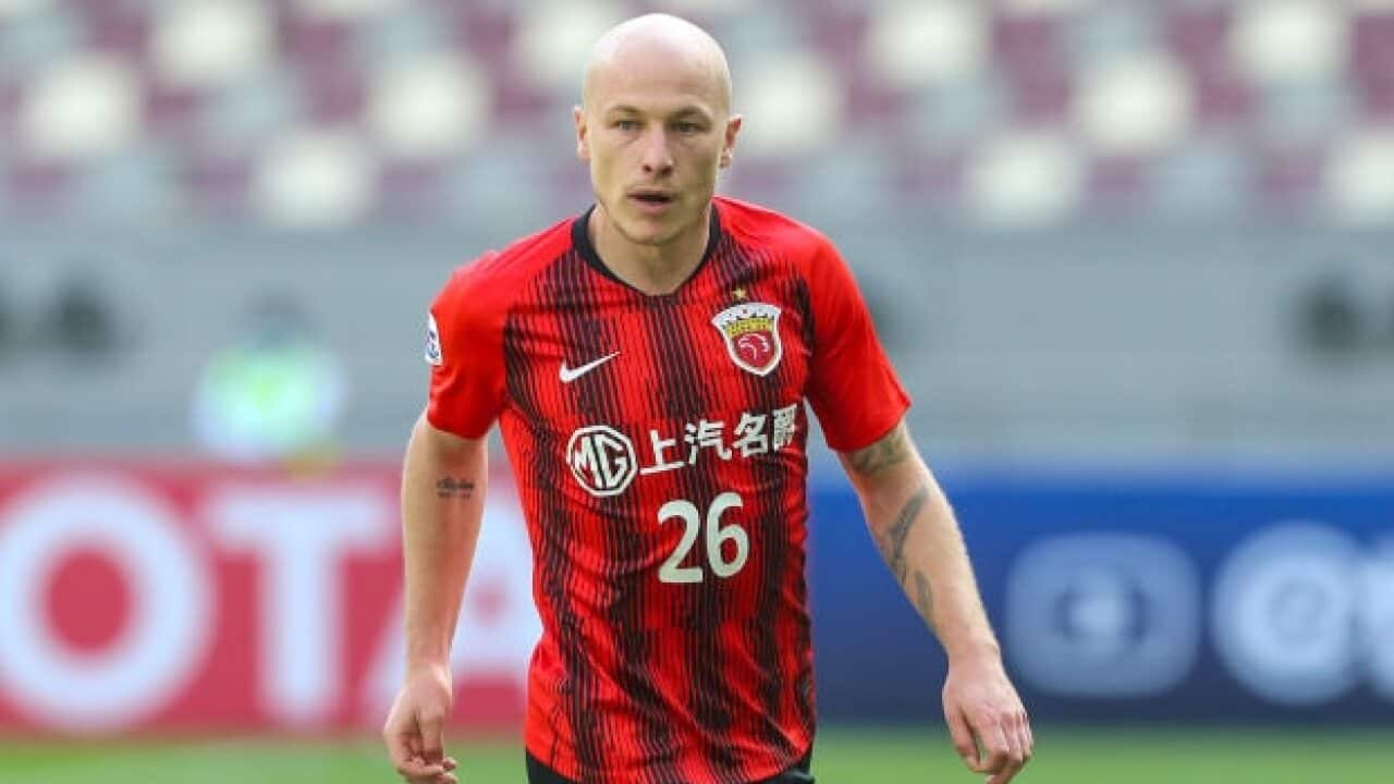 Aaron Mooy in action for Shanghai Port
