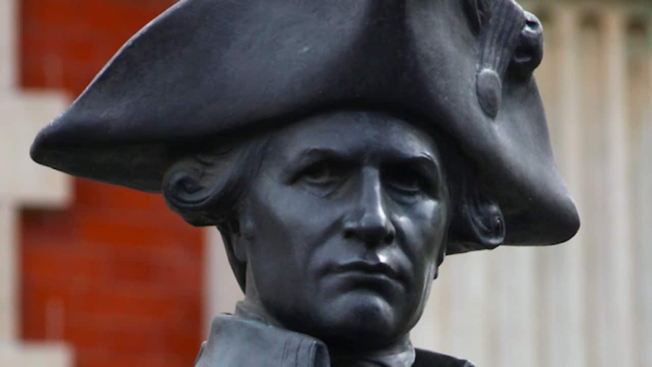 A statue of Captain James Cook in London.