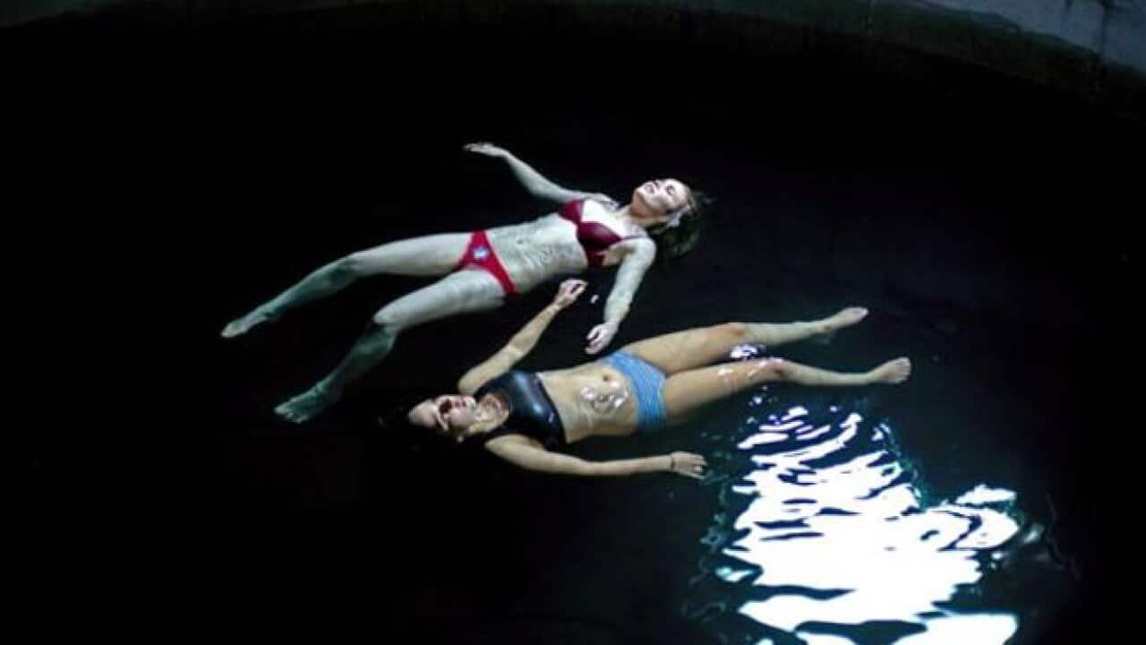 The-Kiss_627_439209500