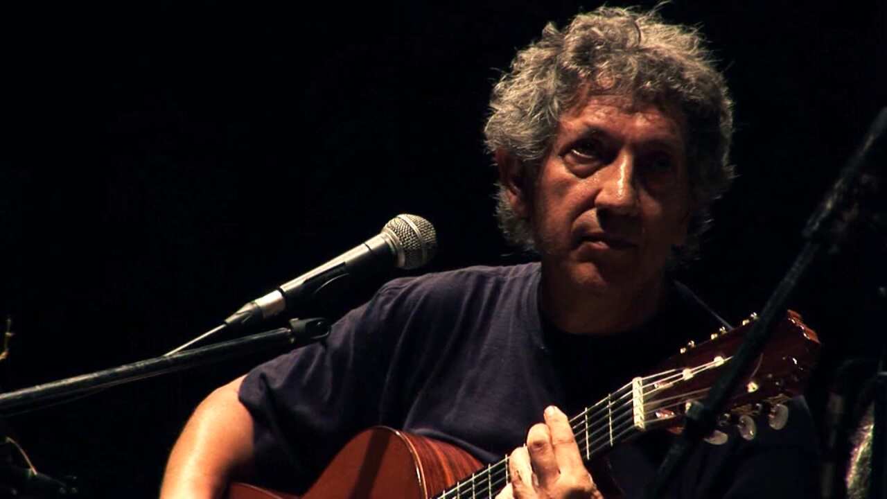 Eugenio Bennato1_HD.png