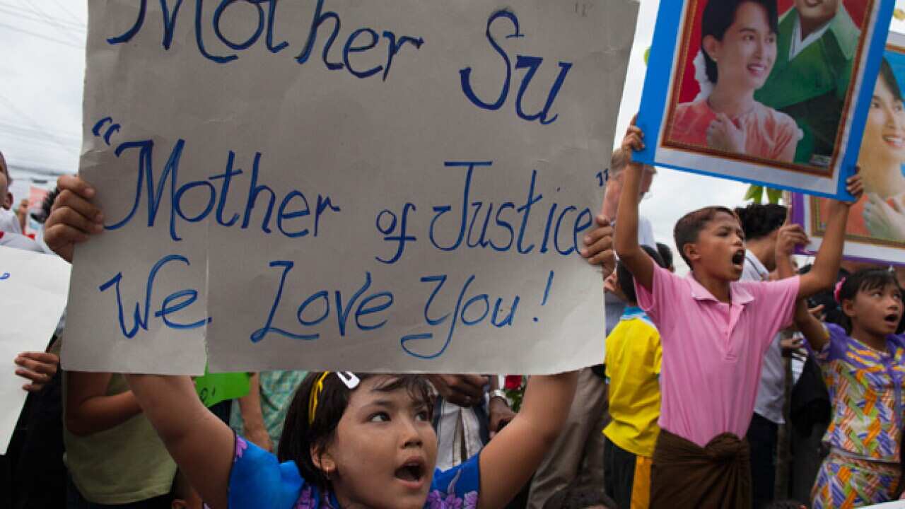 burma_migrant_bangkok_120602_aap_b_428756386