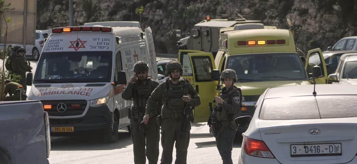 Israel to seal West Bank borders after fatal shooting of two suspected attackers