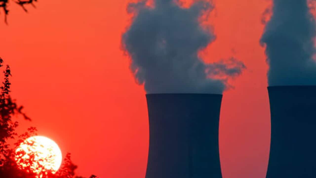 nuclear_power_plant_L_091110_aap_209210290
