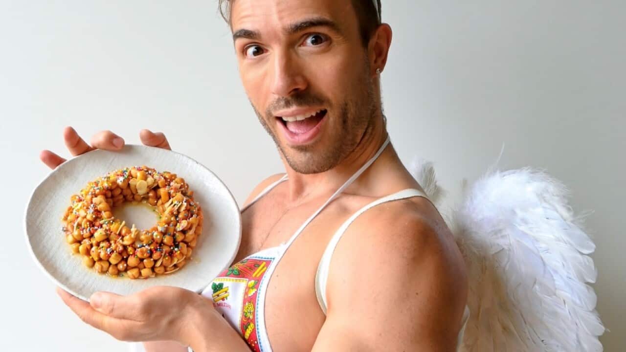 Dan Pasquali as an angel