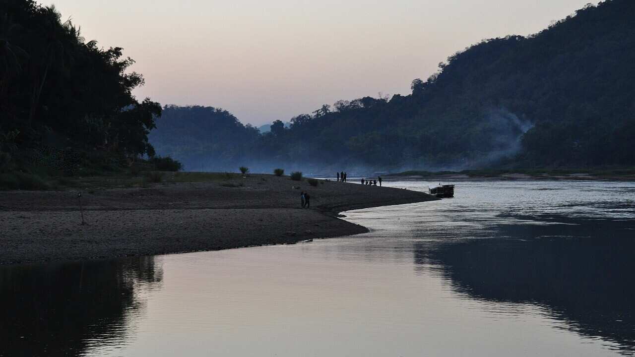 Mekong River at low water level - Pixabay