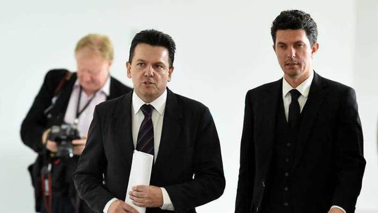 File photo: Independent Senator Nick Xenophon (L) and Greens Senator Scott Ludlam (AAP)