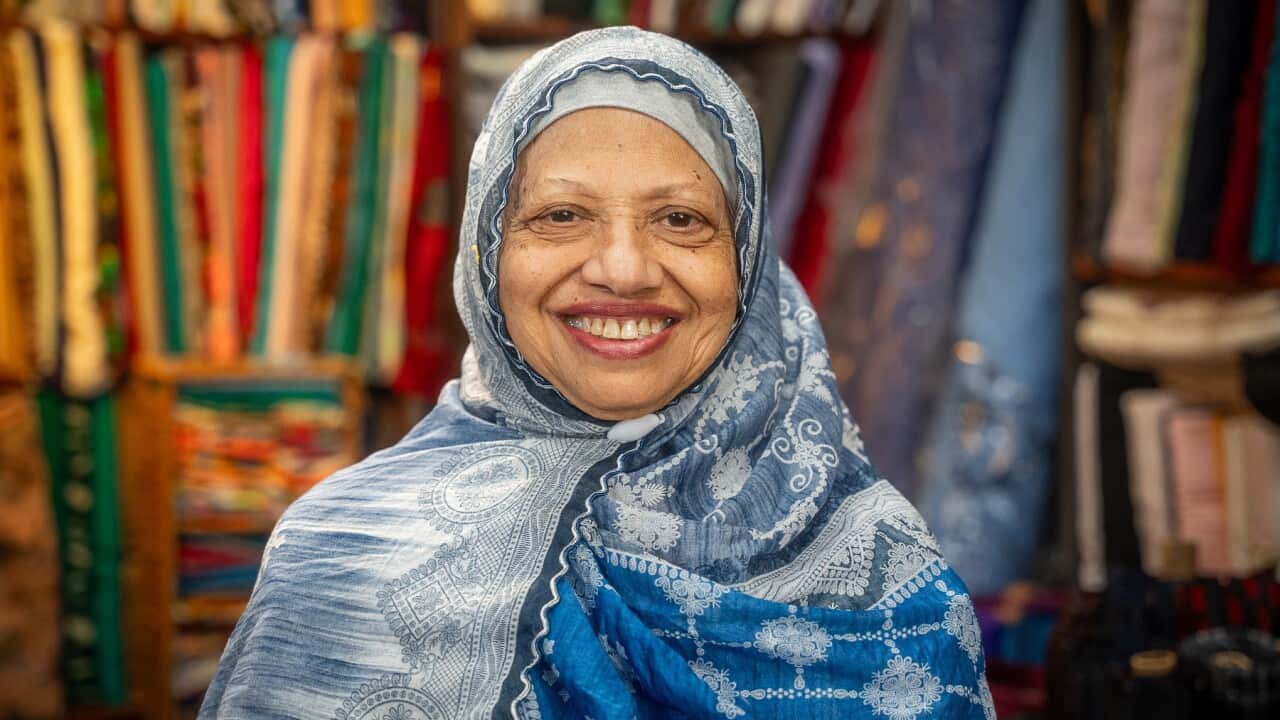 Masarrat Imam at the sewing circle in Sydney (SBS-Sandra Fulloon).jpg