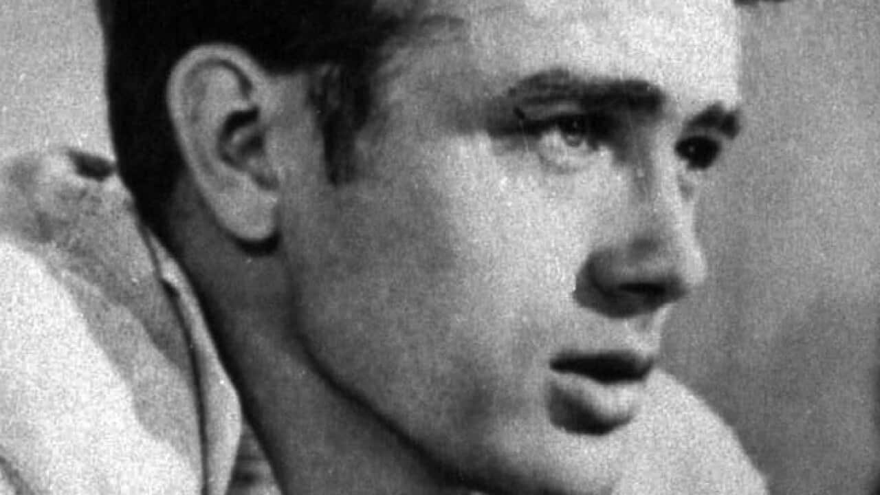 james_dean_b_110912_aap_915212144