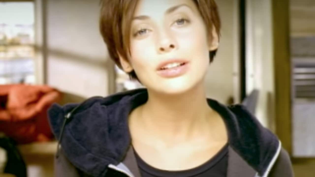 torn video natalie imbruglia