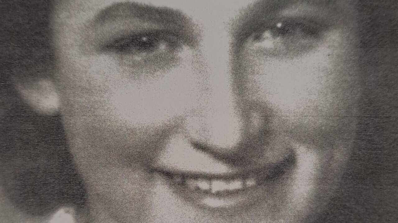 Halina Wagowska, Strnad (4).jpg