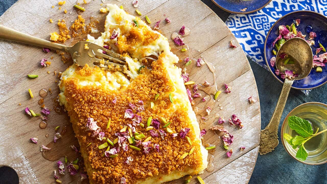 Sweet cheese pastry (knafeh)