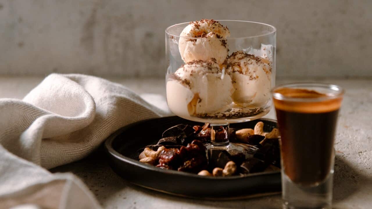 Decaffogato with toffee pecans