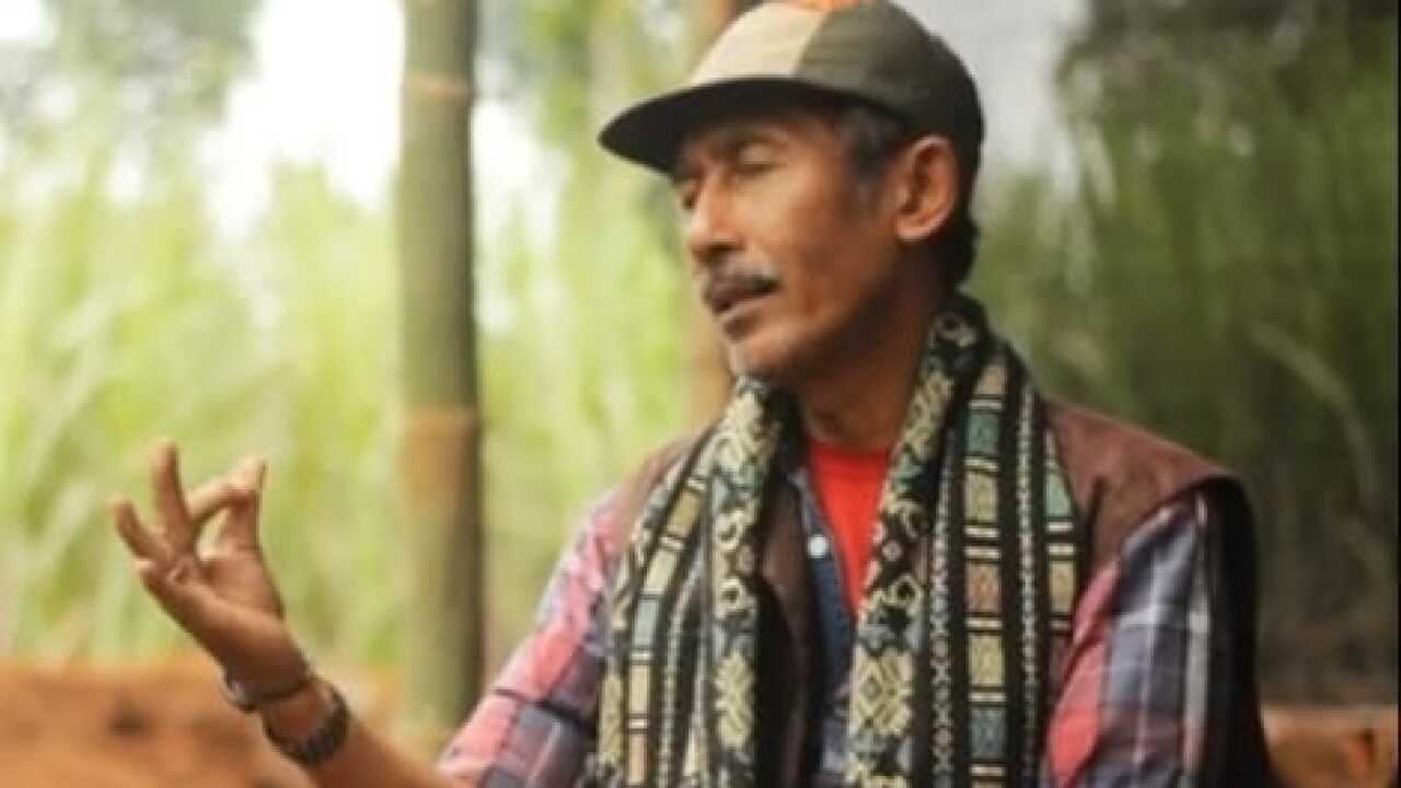 Sejarawan dan arkeolog, Dwi Cahyono