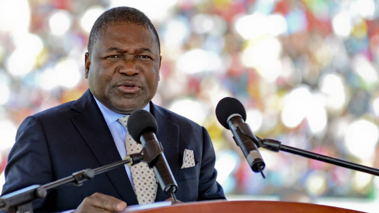 Mozambican President Filipe Nyusi has agreed a truce with opposition Renamo leader Afonso Dhlakama.