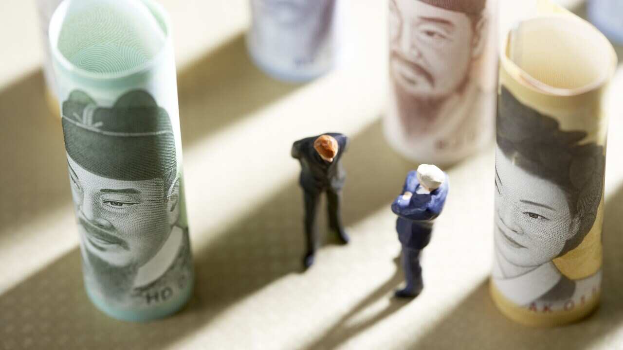 Korean currency continues to plummet