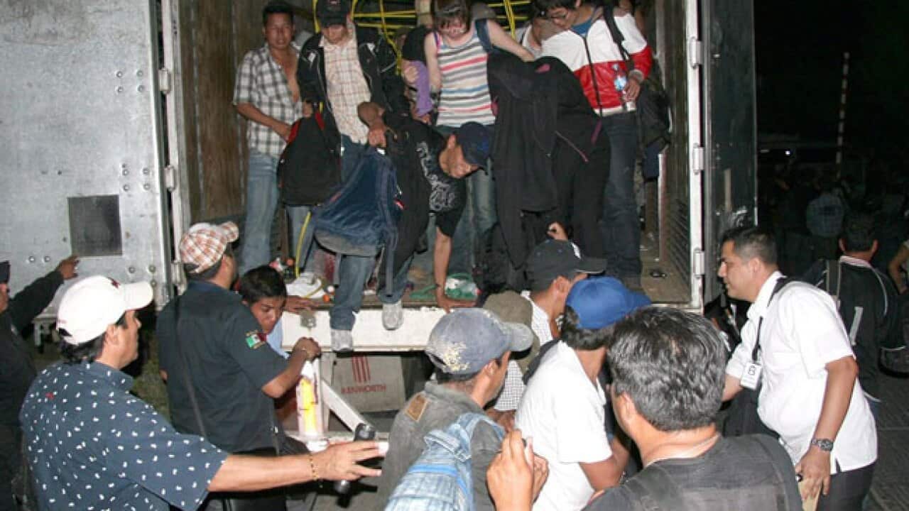 mexico_immigrants_B_110518_aap_1425948461