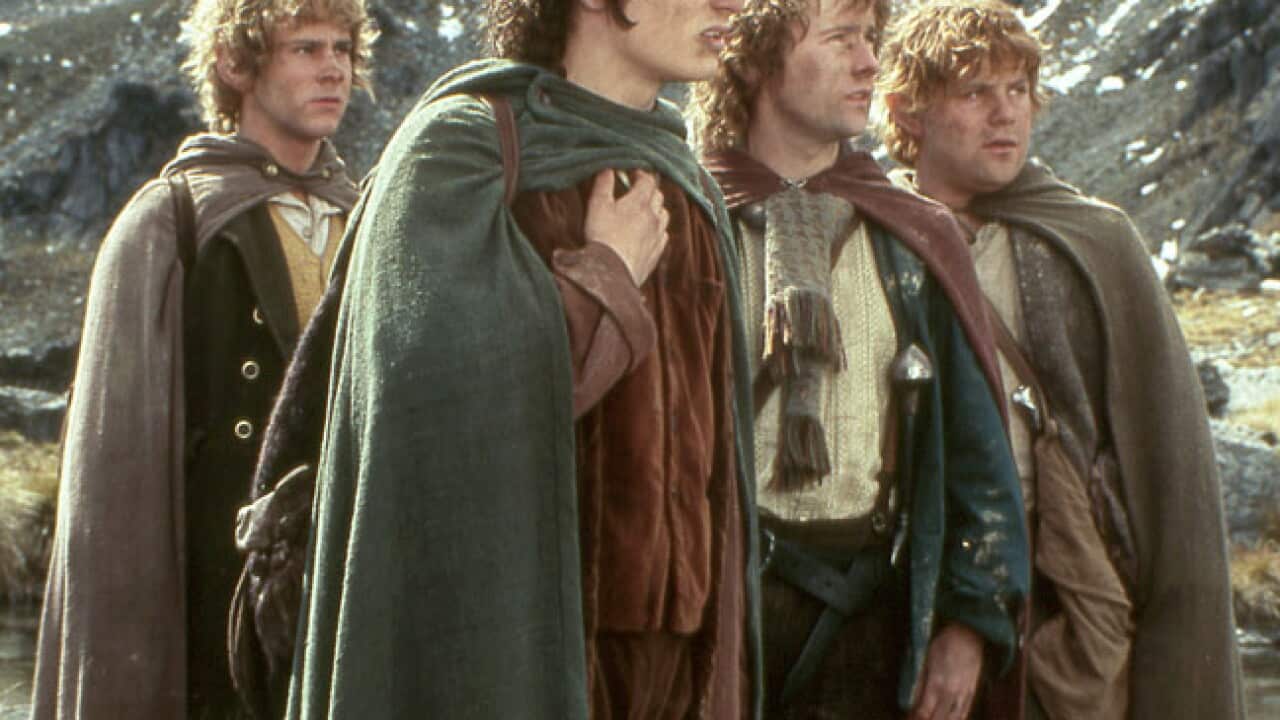 hobbits_b_20110414_aap_1782703069