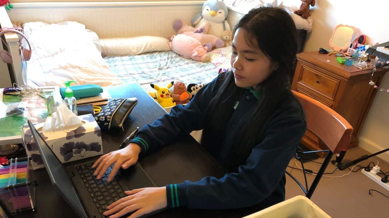 Melissa Lin taking online class from home
