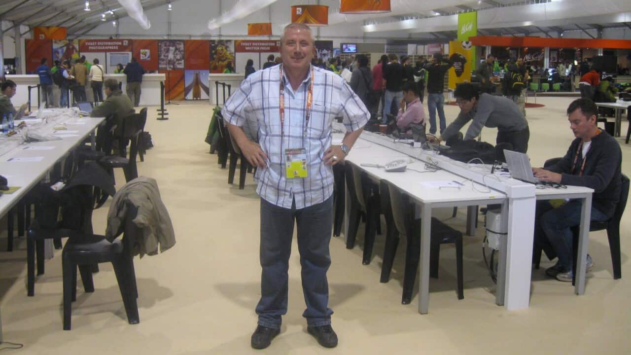 Mijalce Durgutov Press Center Johanesburg.jpg