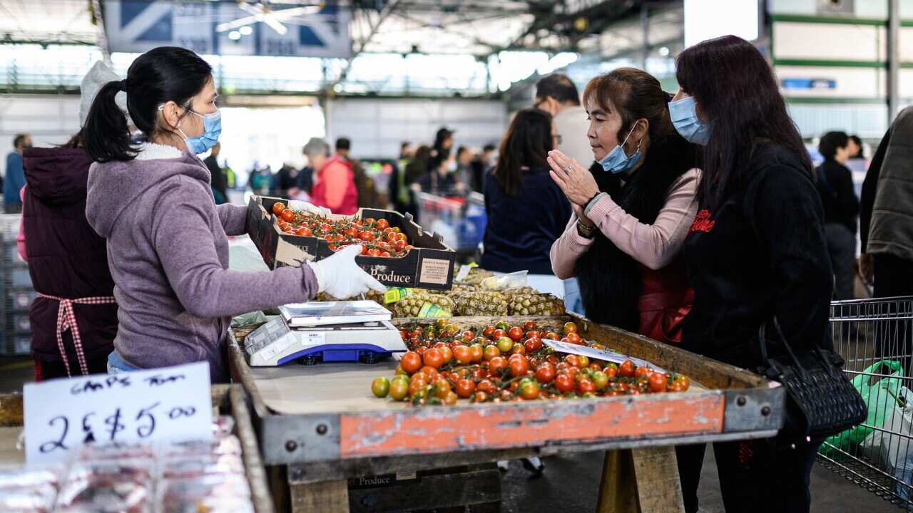 Market traders and shoppers at Paddy's Market in Sydney, Friday, June 5, 2020. Paddy’s Markets reopens today following the government’s continued loosening of lockdown restrictions. (AAP Image/James Gourley) NO ARCHIVING
